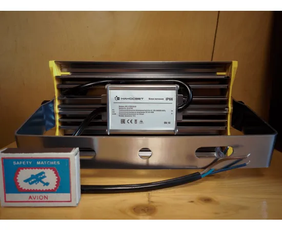 Прожектор светодиодный НАНОСВЕТ L402 NFL-COB-60W/120D/750 арт. L402 Прожектор вид с тыла Прожектор светодиодный НАНОСВЕТ L402 NFL-COB-60W/120D/750 арт. L402 Прожектор вид с тыла