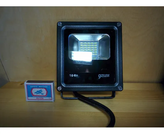 Прожектор светодиодный Gauss LED 10W IP65 6500К чёрный прожектор