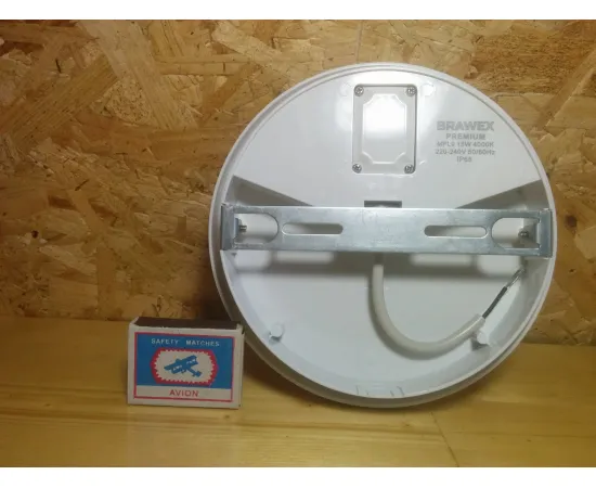 Brawex 0506F-MPL9-15N арт. 0506F-MPL9-15N Светильник вид с тыла, имеется место под соединение проводов