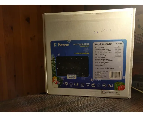 Гирлянда Feron CL30 4000K мишура красная (10w, 1.5*2м+1.5м шнур, 220v) арт. 26748