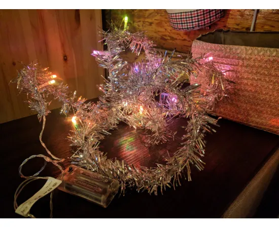 Гирлянда Feron CL404 RGB мишура (1.2w, 2м+0.5м шнур, 3v батарейки 2*AA) арт. 26812