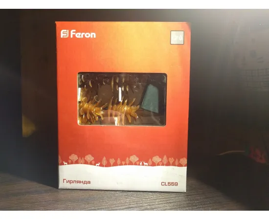 Гирлянда Feron CL559 тёплые еловые шишки (0.6w, 1.33м+0.3м, 4.5v батарейки 3*AA) арт. 26895
