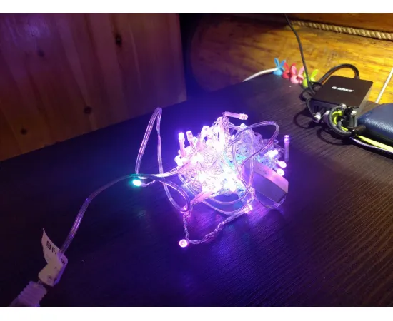 Гирлянда Feron CL14 RGB бахрома (4w, 1.4м*0.4м+1.4м прозрачный шнур, 220v) арт. 26804 Гирлянда Feron CL14 RGB бахрома (4w, 1.4м*0.4м+1.4м прозрачный шнур, 220v) арт. 26804