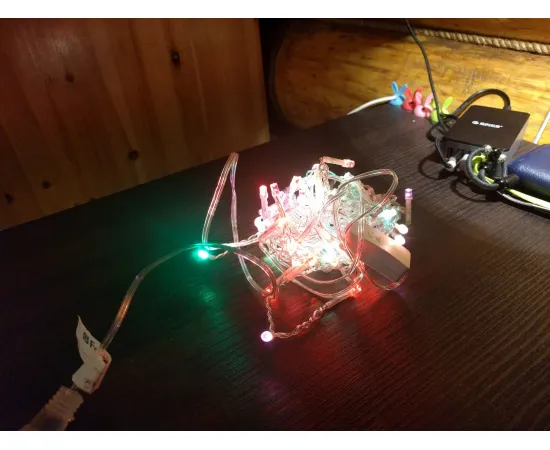 Гирлянда Feron CL14 RGB бахрома (4w, 1.4м*0.4м+1.4м прозрачный шнур, 220v) арт. 26804 Гирлянда Feron CL14 RGB бахрома (4w, 1.4м*0.4м+1.4м прозрачный шнур, 220v) арт. 26804
